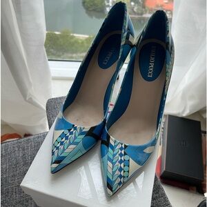 Fun & Wild beautiful shades of blue Emilio Pucci pumps SIZE 39 gently worn